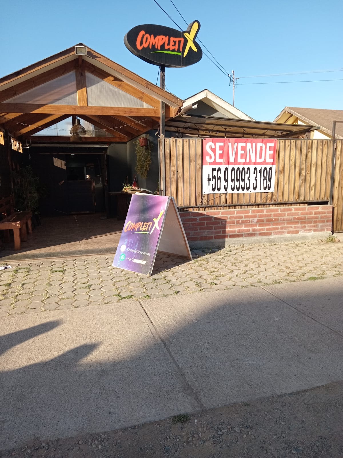 Se vende casa con local de comida funcionando. Villa La Florida, La Serena.