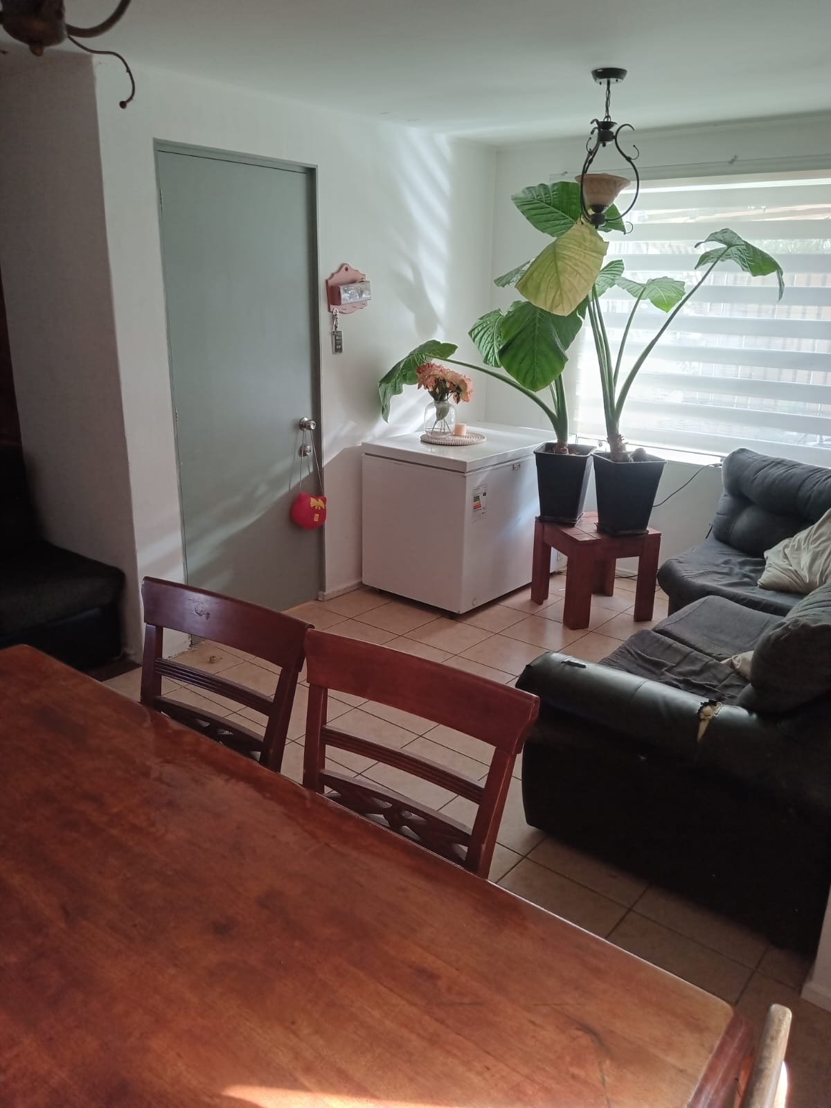 Se vende casa con local de comida funcionando. Villa La Florida, La Serena.