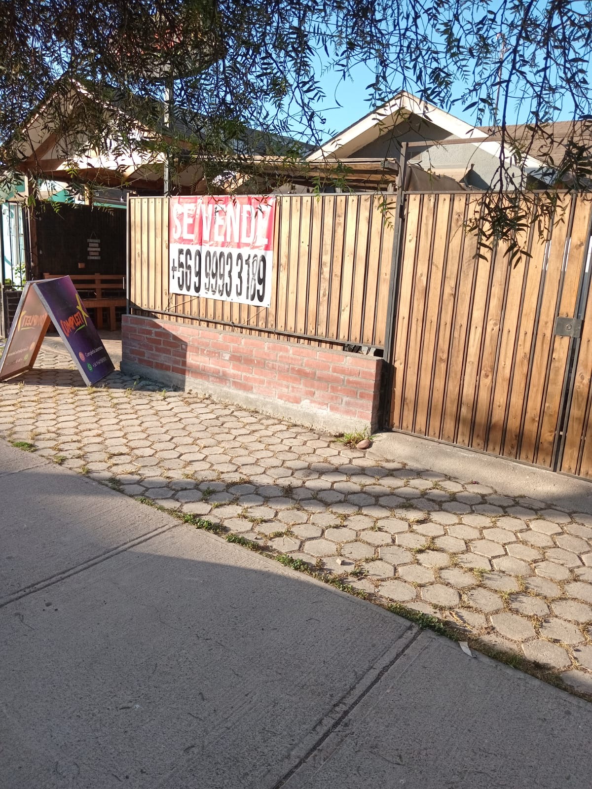 Se vende casa con local de comida funcionando. Villa La Florida, La Serena.