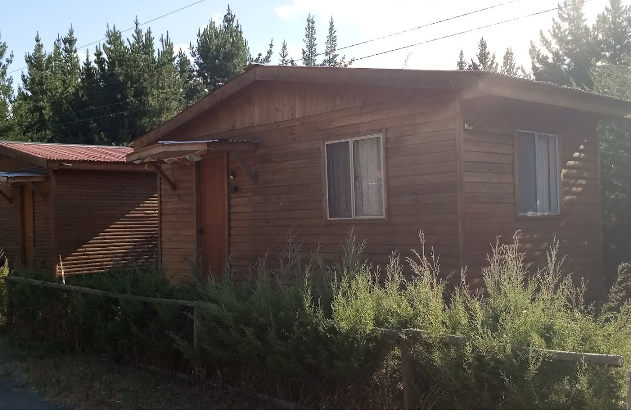 Parcela de agrado con casa y cabañas