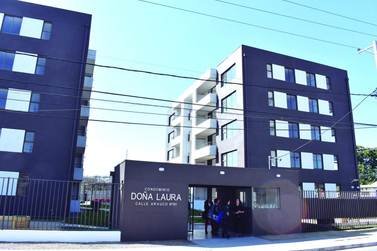 Arriendo Departamento 3D + 2B en Condominio Doña Laura – San Fernando